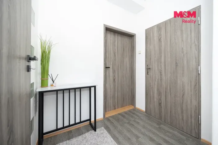 Pronájem bytu 3+1, Pardubice - Bílé Předměstí, Ke Kamenci, 64 m2