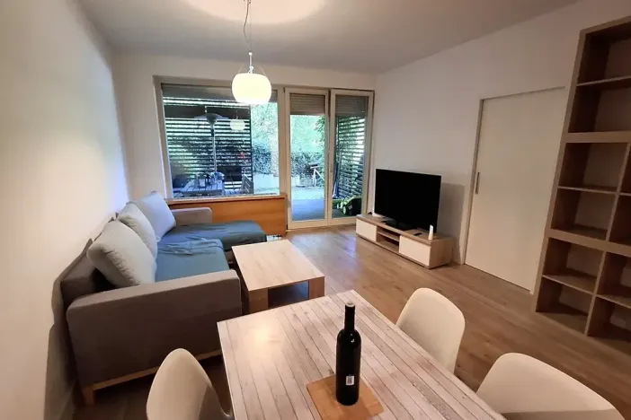 Pronájem bytu 3+kk, Praha - Hrdlořezy, Mezilehlá, 81 m2