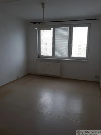 Pronájem bytu 2+kk, Tábor, nám. Přátelství, 40 m2