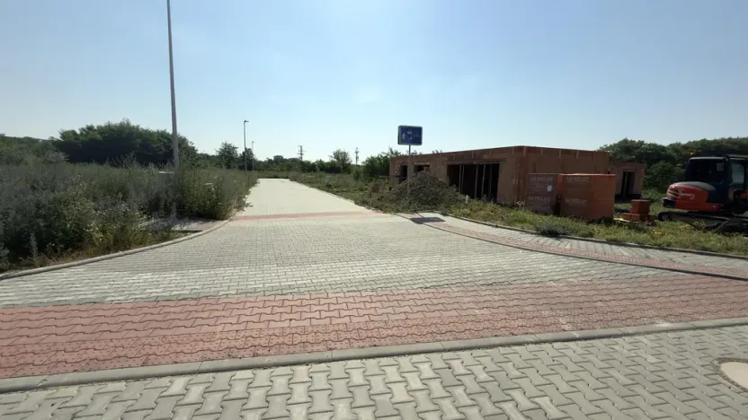 Prodej pozemku, Mikulov, Slovácké brigády, 721 m2