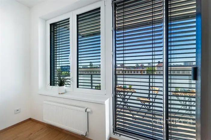 Prodej bytu 2+kk, Praha, Arnošta Staňka, 47 m2