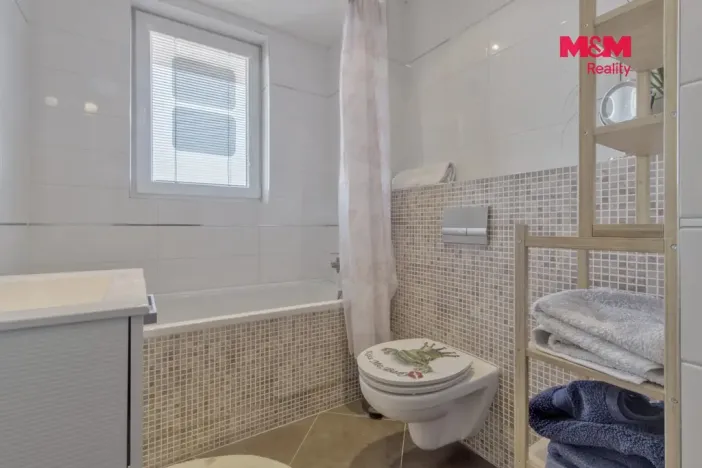 Pronájem bytu 2+kk, Praha - Pitkovice, Penízovková, 58 m2