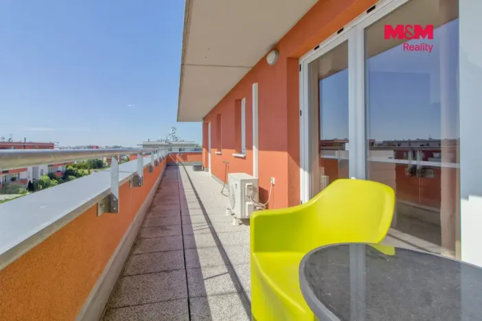 Pronájem bytu 2+kk, Praha - Pitkovice, Penízovková, 58 m2