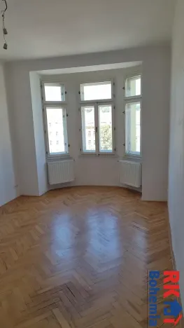Pronájem bytu 2+1, Praha - Nusle, náměstí Bratří Synků, 77 m2