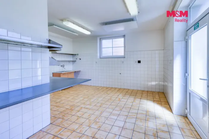 Pronájem obchodního prostoru, Klatovy - Klatovy IV, Studentská, 30 m2