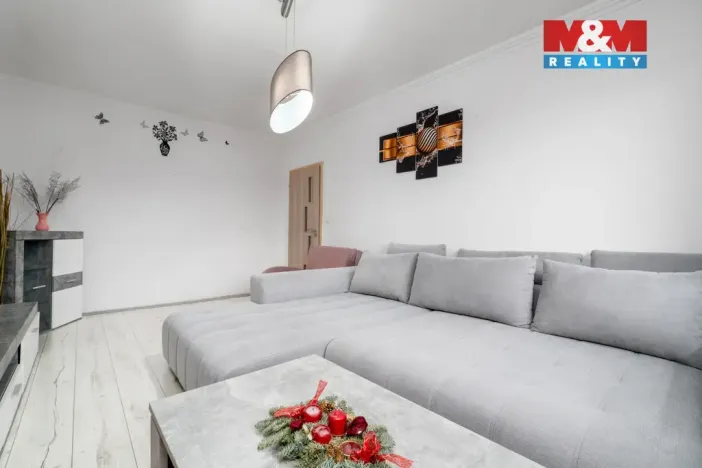 Prodej bytu 3+1, Teplice - Trnovany, Antala Staška, 81 m2