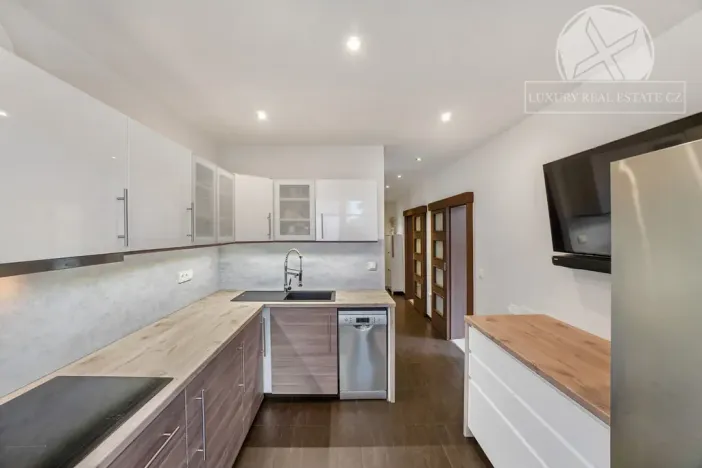 Prodej bytu 2+1, Praha - Strašnice, Na padesátém, 55 m2