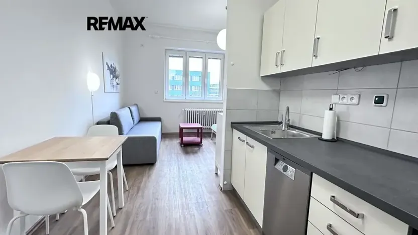 Pronájem bytu 1+kk, Praha - Strašnice, V olšinách, 38 m2