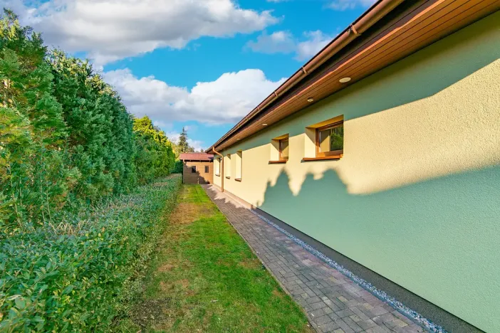 Prodej rodinného domu, Třemošná - Záluží, Lipová, 213 m2
