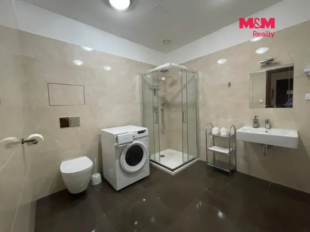 Prodej bytu 2+kk, Karlovy Vary, Chebská, 48 m2