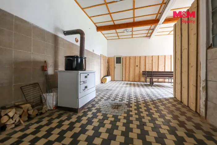 Prodej výrobních prostor, Černošín, 1100 m2