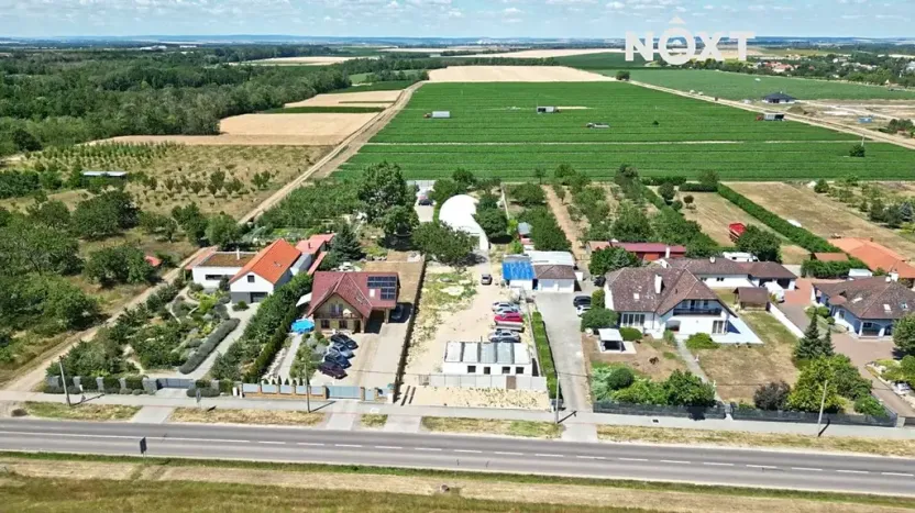 Prodej pozemku pro bydlení, Božice, 2670 m2