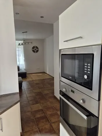 Pronájem bytu 4+1, Praha - Bubeneč, Charlese de Gaulla, 108 m2