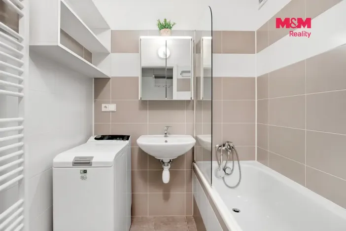 Prodej bytu 2+1, Nehvizdy, Gabčíkova, 50 m2