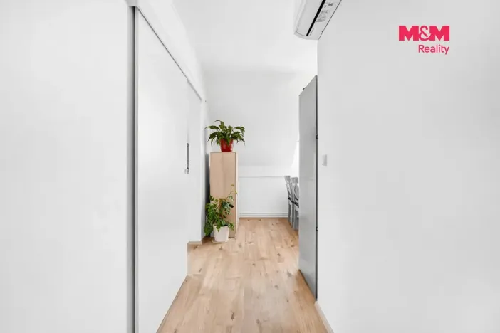 Prodej bytu 2+1, Nehvizdy, Gabčíkova, 50 m2
