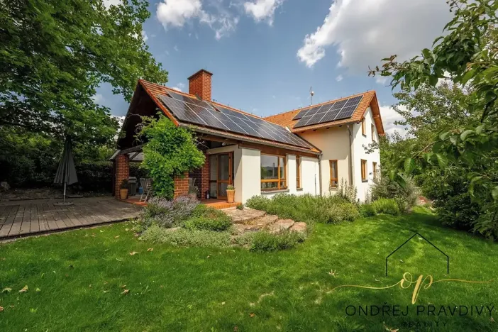 Prodej rodinného domu, Liteň, Karlštejnská, 237 m2