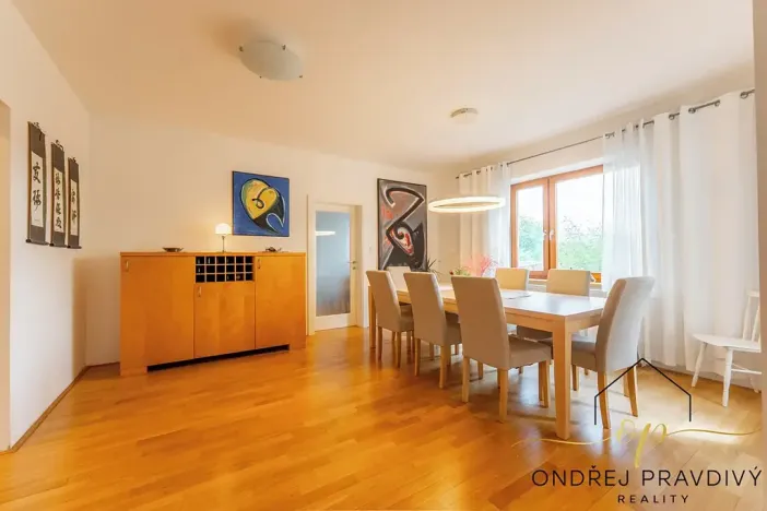 Prodej rodinného domu, Liteň, Karlštejnská, 237 m2