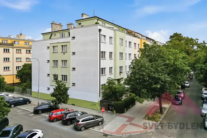 Pronájem bytu 1+kk, Praha - Žižkov, Biskupcova, 25 m2