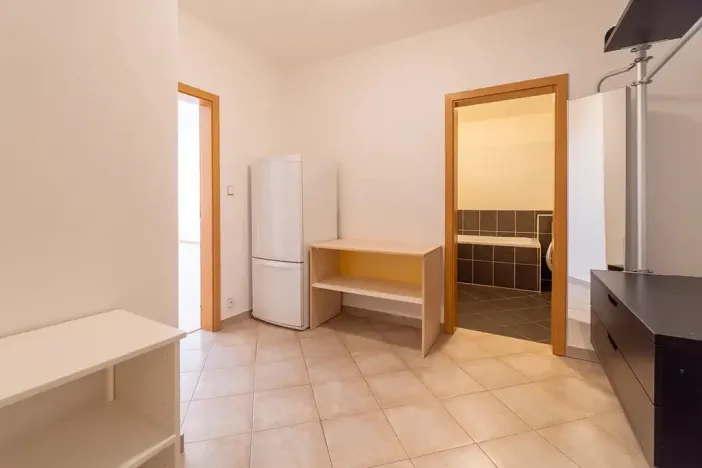 Pronájem bytu 2+kk, Praha - Strašnice, Gutova, 65 m2