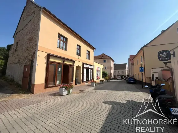 Pronájem obchodního prostoru, Čáslav, Formíkova, 20 m2
