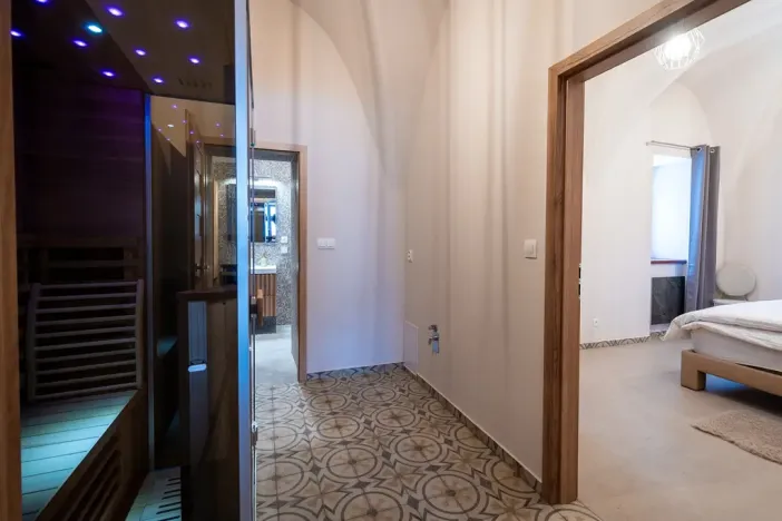 Prodej bytu 2+kk, Jáchymov, náměstí Republiky, 70 m2
