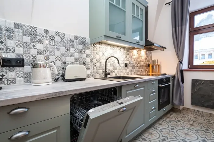 Prodej bytu 2+kk, Jáchymov, náměstí Republiky, 70 m2