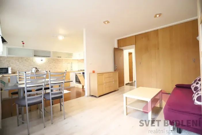 Pronájem bytu 3+kk, Praha - Prosek, Bílinská, 60 m2