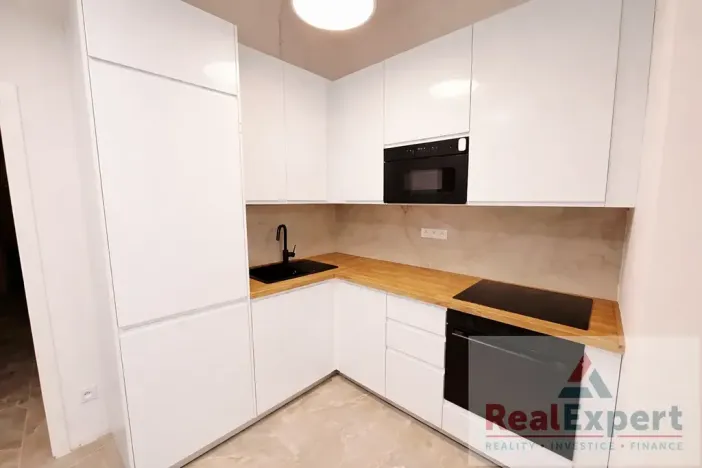 Pronájem bytu 1+kk, Praha - Vinohrady, Máchova, 35 m2