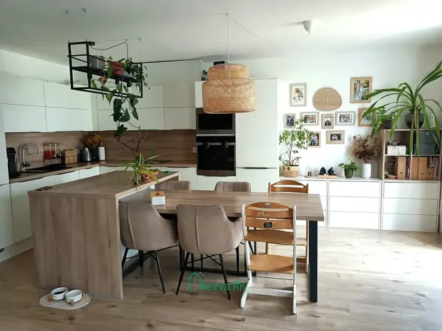 Prodej rodinného domu, Buštěhrad, Žeberova, 164 m2