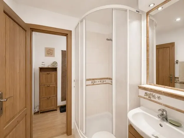 Pronájem bytu 2+kk, Liberec, nám. Tržní, 36 m2