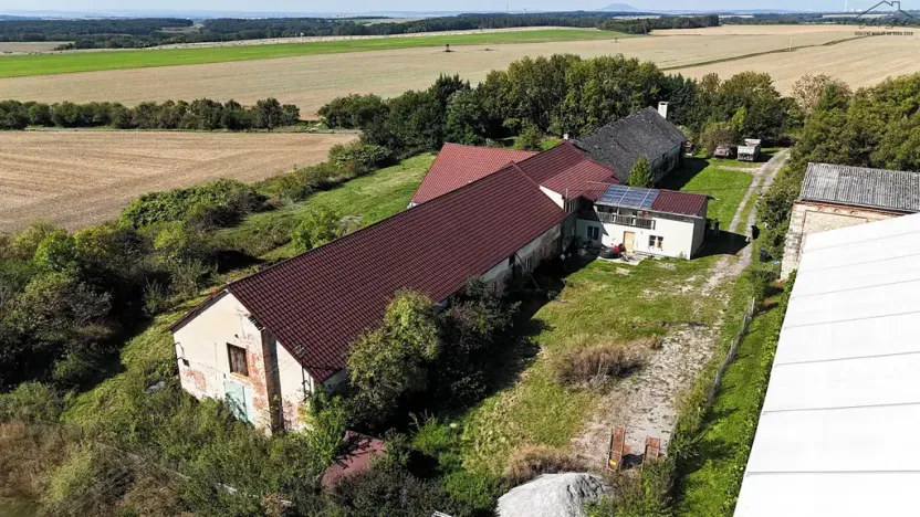 Prodej komerčního pozemku, Střemy, 7651 m2