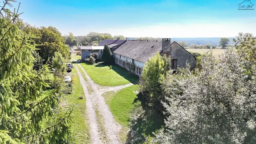 Prodej komerčního pozemku, Střemy, 7651 m2