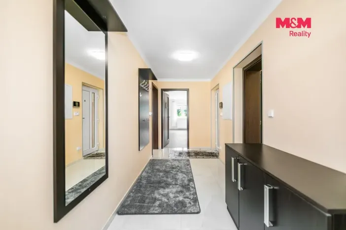 Prodej rodinného domu, Bor, Nádražní, 184 m2