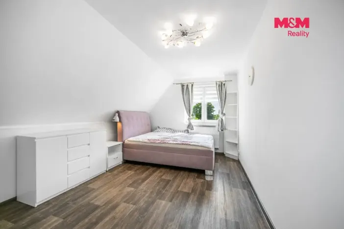Prodej rodinného domu, Bor, Nádražní, 184 m2