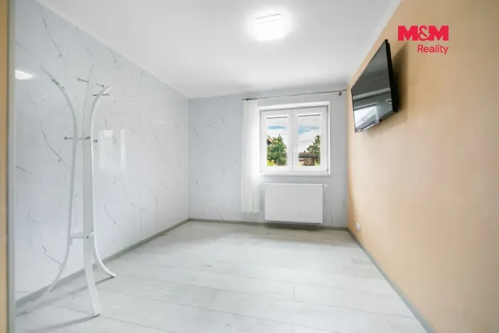 Prodej rodinného domu, Bor, Nádražní, 184 m2