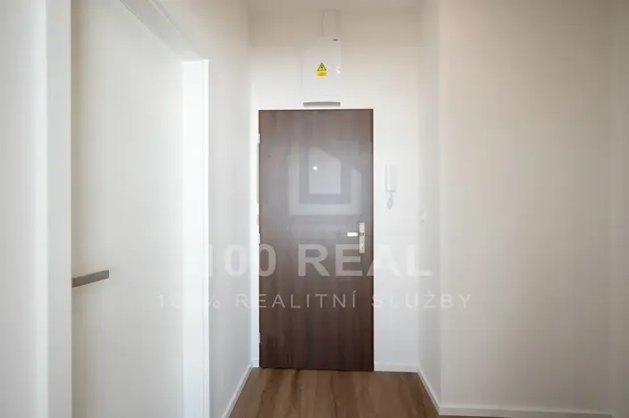 Pronájem bytu 1+kk, Pardubice, třída Míru, 30 m2