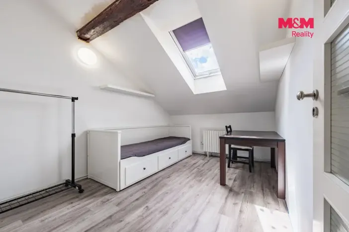 Prodej bytu 3+kk, Rožďalovice, Náměstí, 75 m2