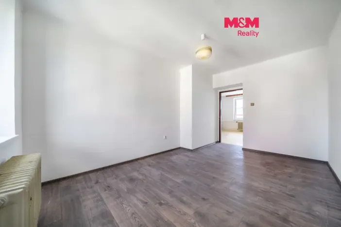 Prodej bytu 3+1, Domažlice, Ladova, 76 m2