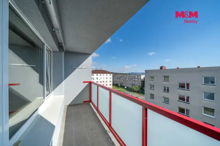 Prodej bytu 3+1, Domažlice, Ladova, 76 m2