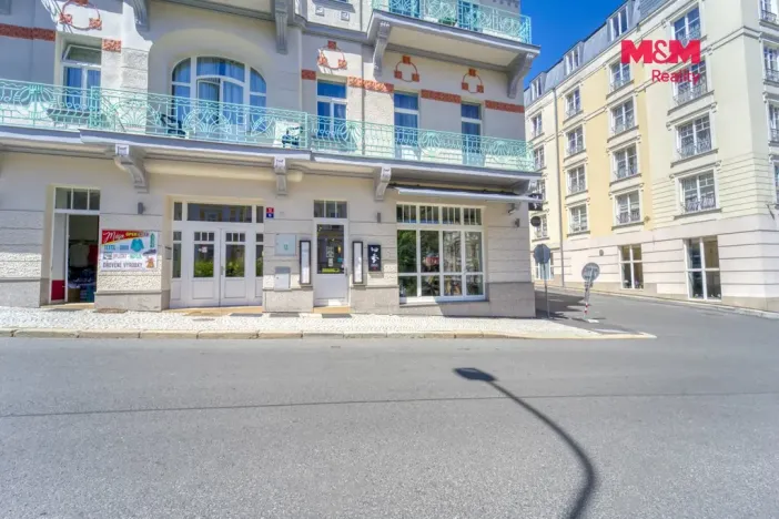 Pronájem obchodního prostoru, Mariánské Lázně, Ruská, 108 m2