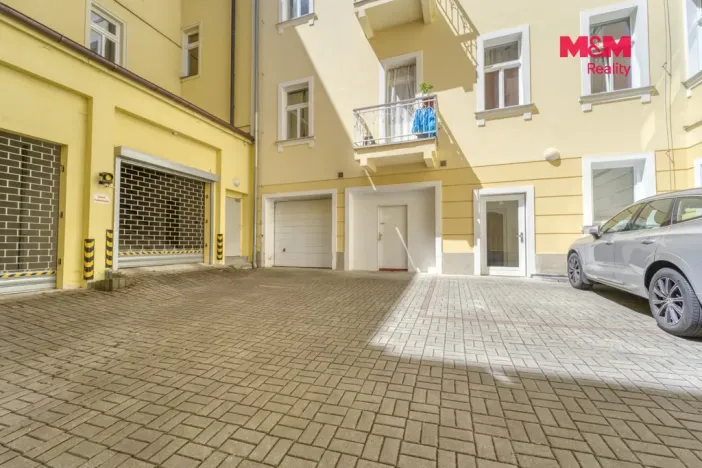 Pronájem obchodního prostoru, Mariánské Lázně, Ruská, 108 m2