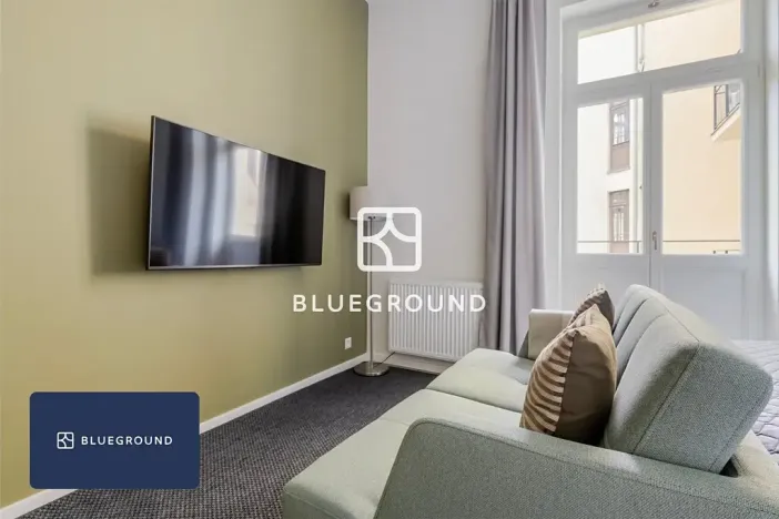 Pronájem bytu 1+kk, Praha - Bubeneč, Veletržní, 30 m2