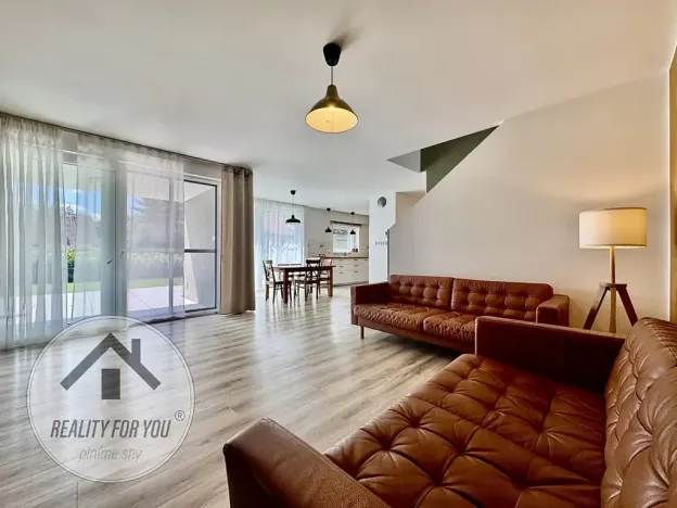 Prodej rodinného domu, Bělá pod Bezdězem, Radechovská, 240 m2