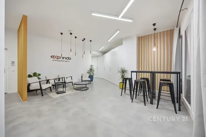 Prodej kanceláře, Praha - Smíchov, Na Zatlance, 232 m2
