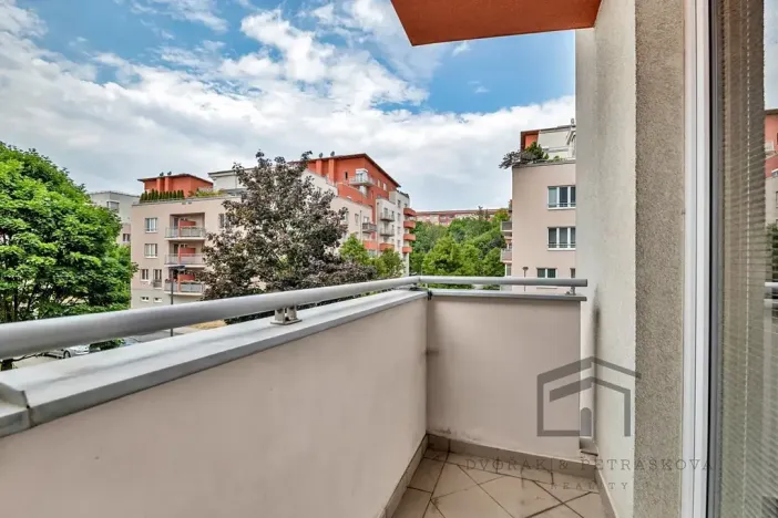 Pronájem bytu 2+kk, Praha - Záběhlice, Mattioliho, 61 m2