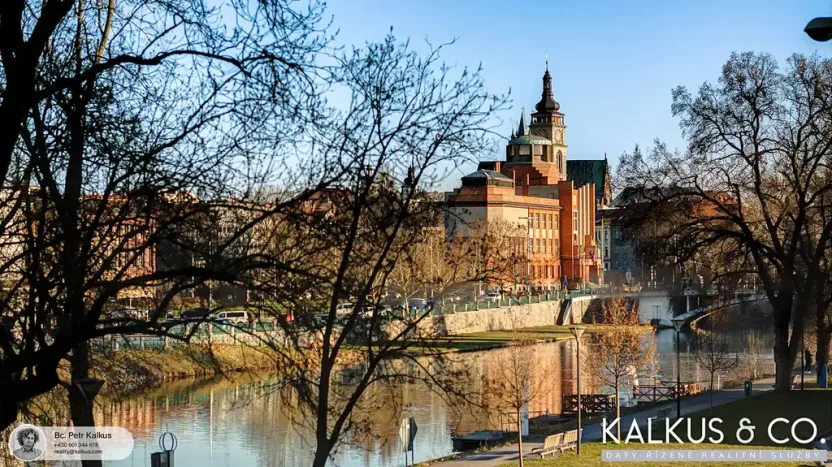 Pronájem bytu 1+kk, Hradec Králové, Smetanovo nábřeží, 27 m2