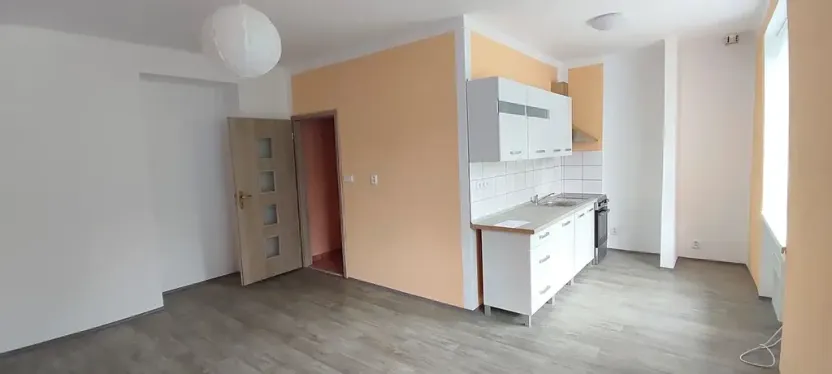 Pronájem bytu 2+kk, Cheb, 47 m2