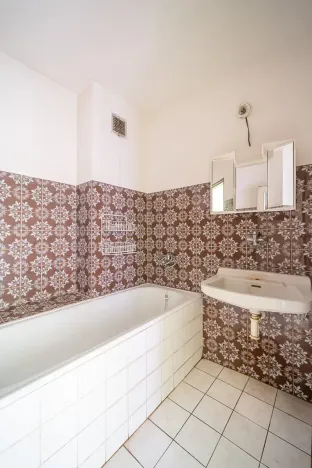 Prodej rodinného domu, Rašovice, 272 m2