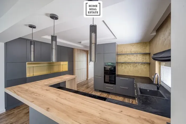 Prodej bytu 3+kk, Karlovy Vary, Šumavská, 171 m2