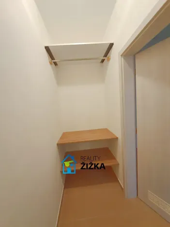 Pronájem bytu 1+kk, Brno, Chudčická, 34 m2